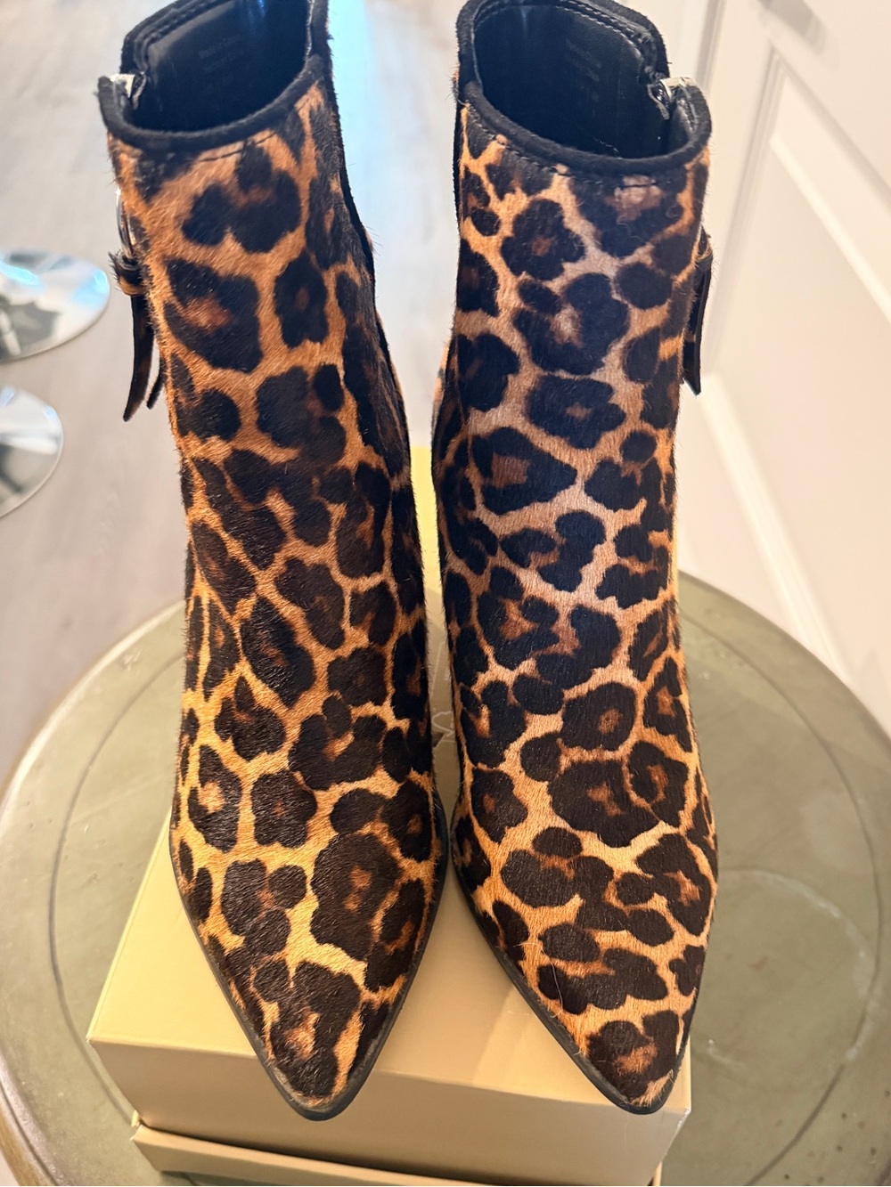 ALDO Leopard Print Calf Hair Pointed Toe Ankle Boots new size 7.5 US in STYLE